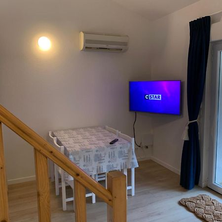 Maisonnette La Coti H5 Avec Piscine Interieure Chauffee, A 400 M De La Plage Et Menage De Fin Sejour Compris Saint-Georges-d'Oleron Exterior foto